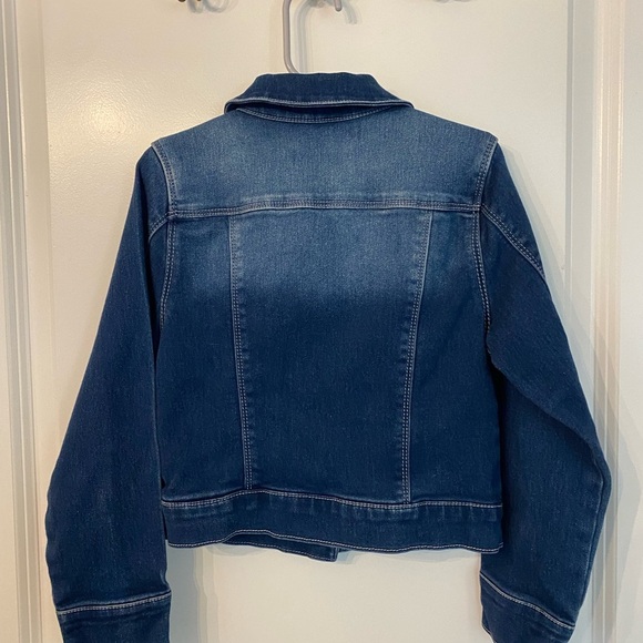 Girls Size 7/8 Squeeze Dark Wash Snap ClosureJean Jacket - Picture 7 of 8